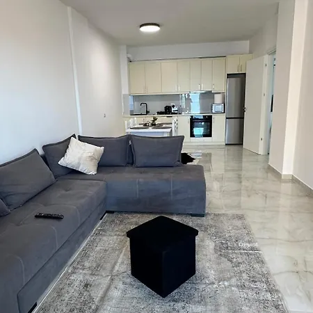 Seaview Luxury Apartment Sarande